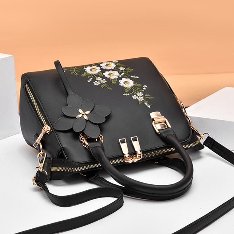 Fashion Flowers Embroidered Handbag Women Shoulder Messenger Bags