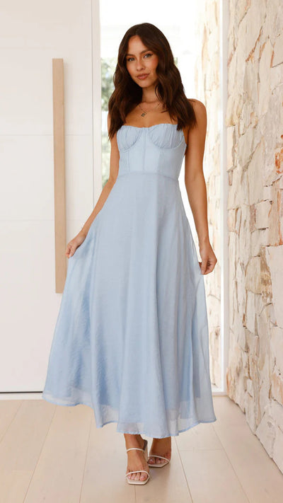 Strap-printed Backless Dress With A Slit At The Hem
