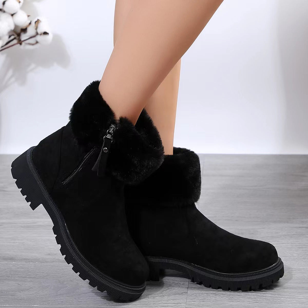 Warm Plush Boots Winter Fashion Side-Zipper Snow Boot For Women Outdoor Thickened Low-heelded Shoes