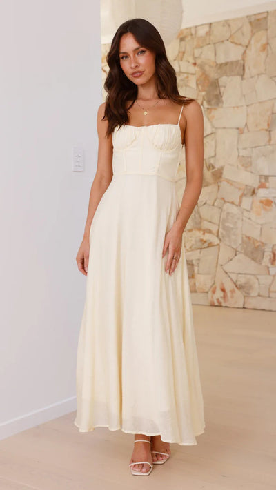 Strap-printed Backless Dress With A Slit At The Hem