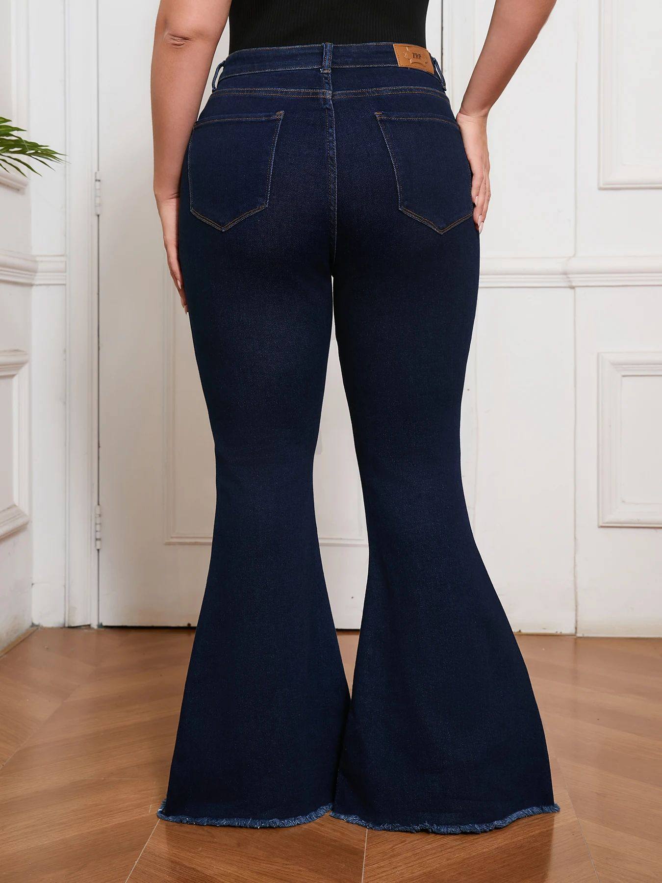 Curvy Fit High Waisted Flared Jeans For Women Plus Size Sret