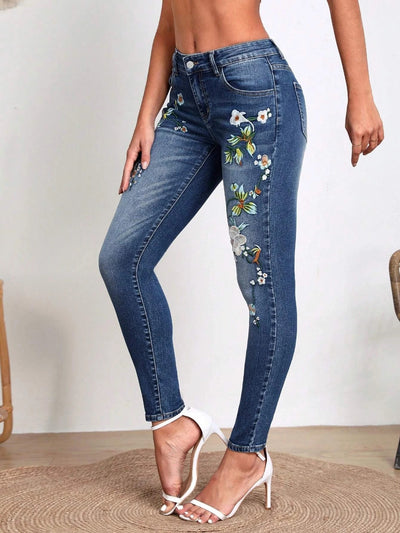 Womens Versatile Flower-Pattern Embroidered Skinny Jeans